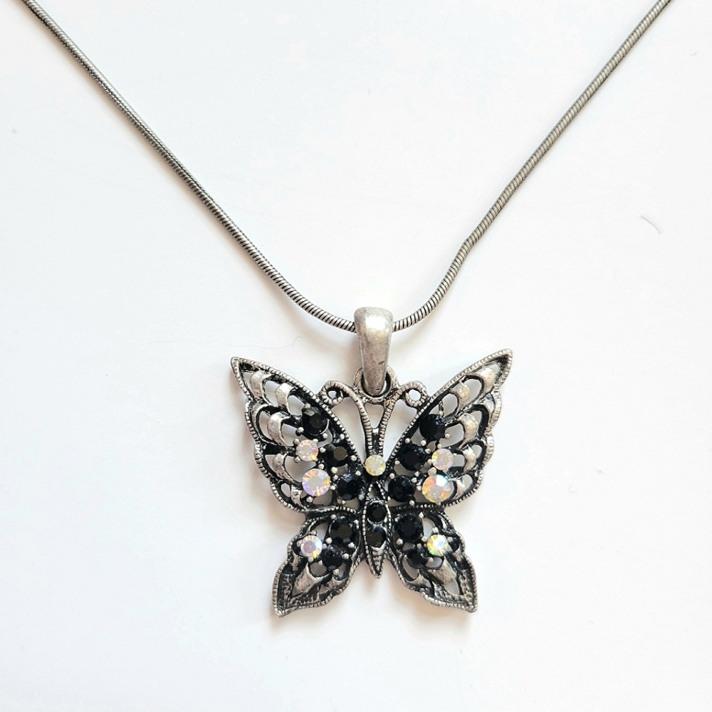 Sprakle Butterfly Necklace